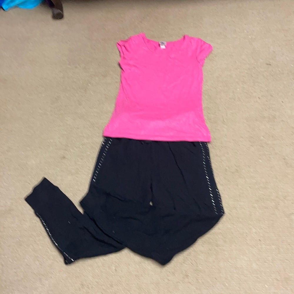 Joggers and top